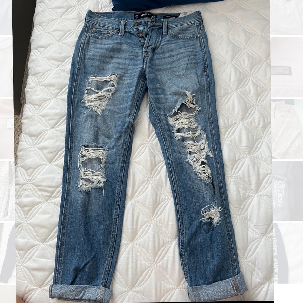 Hollister Low-Rise Boyfriend Jeans